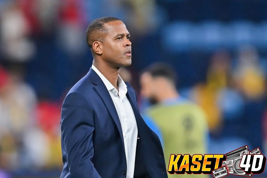 KALAH DARI IRAN,SUPORTER TIMNAS SERUKAN PATRICK OUT