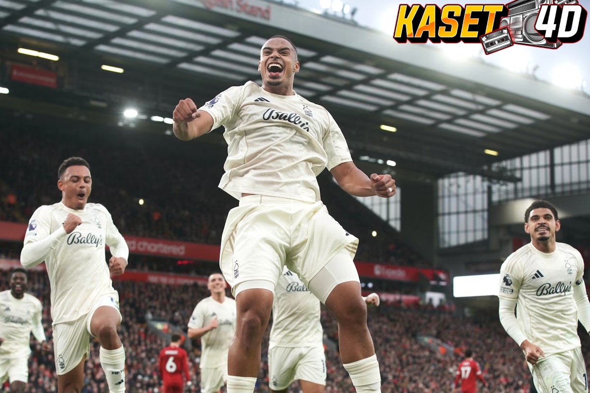 LIVERPOOL DIBANTAI NOTTINGHAM FOREST DENGAN SKOR 0-3 DI ANFIELD