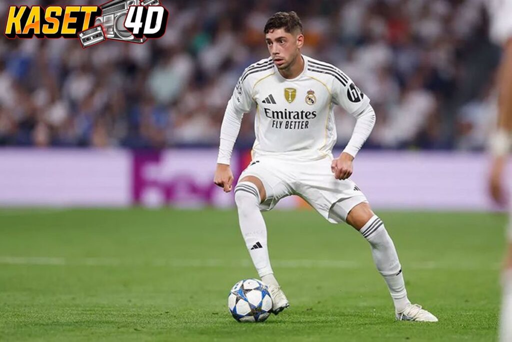 DIAM DIAM MANCHESTER UNITED PANTAU FEDERICO VALVERDE DARI REAL MADRID