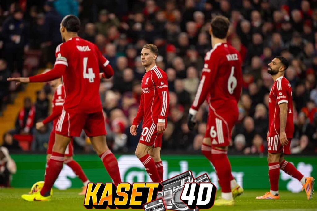 LIVERPOOL DIBANTAI NOTTINGHAM FOREST DENGAN SKOR 0-3 DI ANFIELD